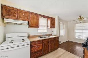 5481 Dalewood Ave, Maple Heights, OH 44137 - Photo 11