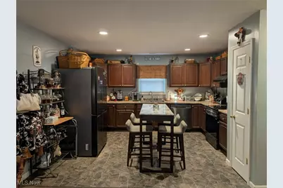 303 N 15th Street, Coshocton, OH 43812 - Photo 3