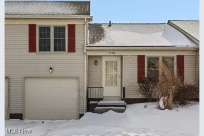 5279 Creekside Boulevard #V43, Brunswick, OH 44212 - Photo 1