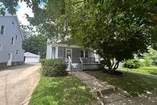 1228 Murray Ave, Akron, OH 44310 - Photo 3