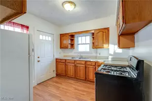 1228 Murray Ave, Akron, OH 44310 - Photo 11