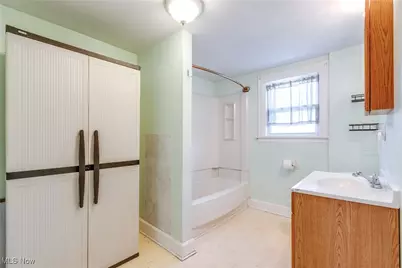 1228 Murray Avenue, Akron, OH 44310 - Photo 19