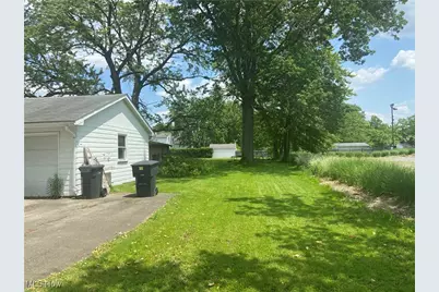 555 NW Hall Street NW, Warren, OH 44484 - Photo 5