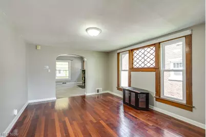 87 Hawthorne Avenue, Akron, OH 44303 - Photo 5
