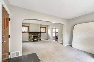 87 Hawthorne Ave, Akron, OH 44303 - Photo 9