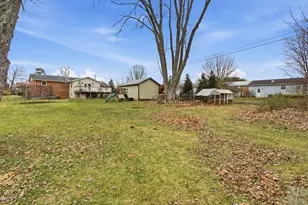 9 Oakbrook Ln, Mineral Wells, WV 26150 - Photo 5