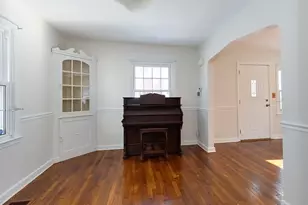 1612 Oakwood Ave, Akron, OH 44301 - Photo 5