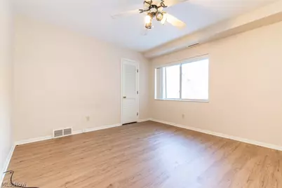 2112 Acacia Park Drive #209, Lyndhurst, OH 44124 - Photo 19