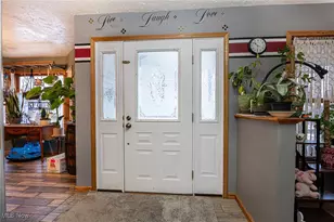 828 Green Dr, Coshocton, OH 43812 - Photo 17