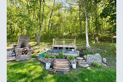828 Green Drive, Coshocton, OH 43812 - Photo 11