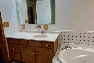 828 Green Dr, Coshocton, OH 43812 - Photo 27