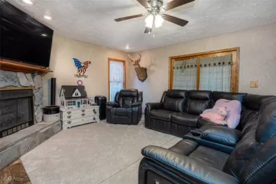 828 Green Drive, Coshocton, OH 43812 - Photo 23