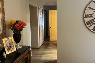 209 Aspen Dr, Dover, OH 44622 - Photo 9