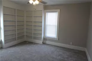 410 W Oak St, Orrville, OH 44667 - Photo 13