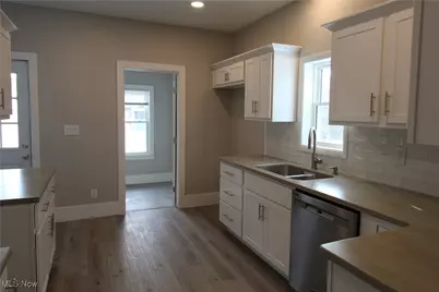 410 W Oak Street, Orrville, OH 44667 - Photo 5