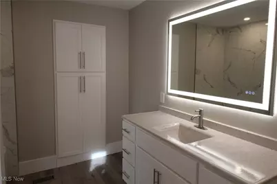 410 W Oak Street, Orrville, OH 44667 - Photo 11