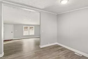 6809 Sumner Rd, Ravenna, OH 44266 - Photo 11