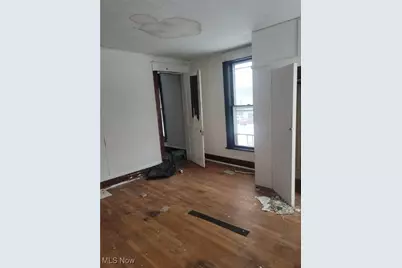 350 N Broadway, Geneva, OH 44041 - Photo 5