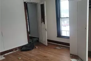 350 N Broadway, Geneva, OH 44041 - Photo 5