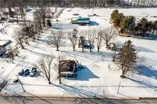 8010 Baumhart Rd, Amherst, OH 44001 - Photo 45