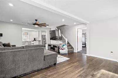 8010 Baumhart Road, Amherst, OH 44001 - Photo 3