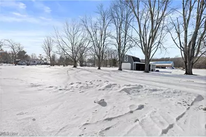 8010 Baumhart Road, Amherst, OH 44001 - Photo 35