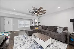 8010 Baumhart Rd, Amherst, OH 44001 - Photo 5