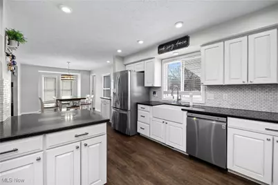 8010 Baumhart Road, Amherst, OH 44001 - Photo 17