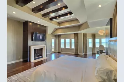 32894 Lake Road, Avon Lake, OH 44012 - Photo 15