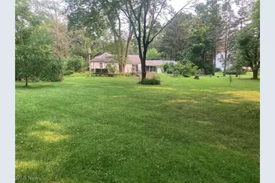 9800 Gleeson Drive, Valleyview, OH 44125 - Photo 49