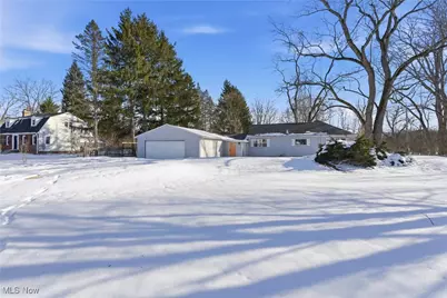 9800 Gleeson Drive, Valleyview, OH 44125 - Photo 43