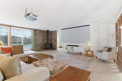 9800 Gleeson Drive, Valleyview, OH 44125 - Photo 13