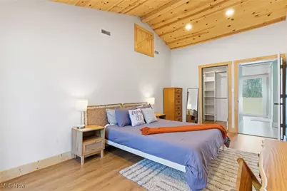 9800 Gleeson Drive, Valleyview, OH 44125 - Photo 19