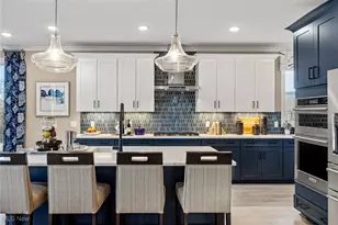 3633 Great Windsor Ln, Uniontown, OH 44685 - Photo 9