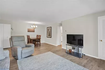 50 S Rocky River Drive #206, Berea, OH 44017 - Photo 5