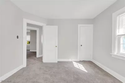 945 Nela View Road, Cleveland Heights, OH 44112 - Photo 19