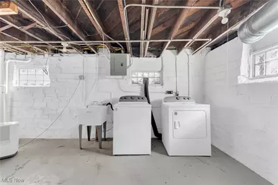 945 Nela View Road, Cleveland Heights, OH 44112 - Photo 23