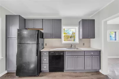 945 Nela View Road, Cleveland Heights, OH 44112 - Photo 13