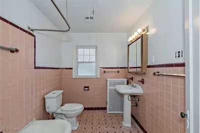 2819 E Derbyshire Road, Cleveland Heights, OH 44118 - Photo 13