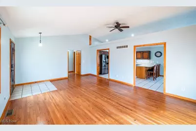 195 N Bruce Street, Little Hocking, OH 45742 - Photo 3