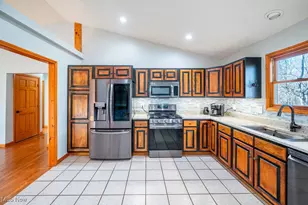 195 N Bruce St, Little Hocking, OH 45742 - Photo 7