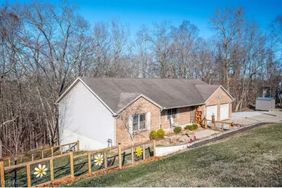 195 N Bruce Street, Little Hocking, OH 45742 - Photo 33