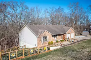 195 N Bruce St, Little Hocking, OH 45742 - Photo 33