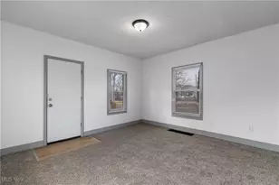 1747 5th St SE, Canton, OH 44707 - Photo 5