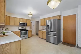 407 Marviel Dr, Fairlawn, OH 44333 - Photo 15