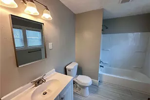 1174 Tampa Ave, Akron, OH 44314 - Photo 9