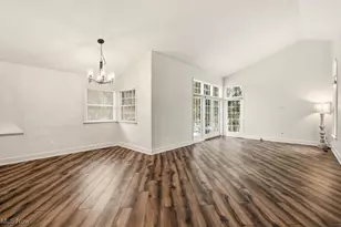 1340 Village Dr, Akron, OH 44313 - Photo 5