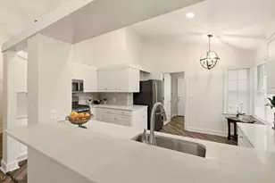 1340 Village Dr, Akron, OH 44313 - Photo 13