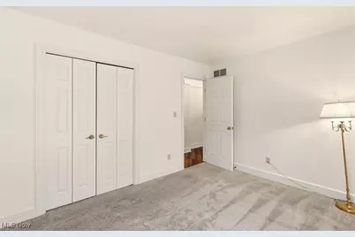 1340 Village Drive, Akron, OH 44313 - Photo 29