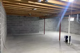 313 Abby Ln, Hartville, OH 44632 - Photo 17